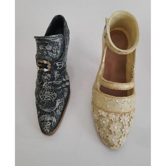 Vintage 1999 Nostalgia Popular Imports Antique Style Womens Boot Shoes Set Of 2 - Picture 5 of 5